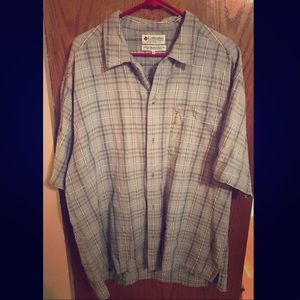 Men’s Columbia Button Up size XL like new